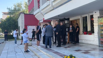 Rama pritet të mbërrijë në Vlorë, forca të shumta sigurie pranë Pallatit të Kulturës