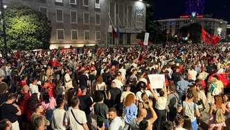 Mbi 120 akademikë të diasporës në mbështetje të protestës, reagojnë edhe organizatat ndërkombëtare 