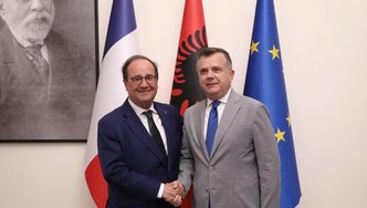 Balla takon ish-Presidentin francez Hollande: Shqipëria më pranë se kurrë BE-së