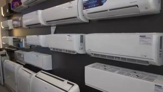 Shqiptarët kërkojnë shpëtim nga vapa, temperaturat rekord rrisin kërkesën për kondicionerë
