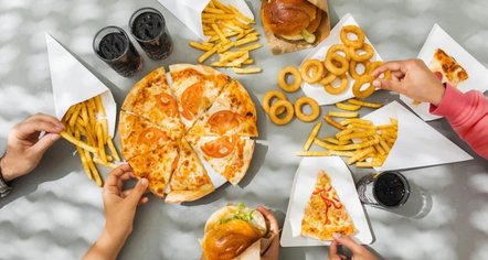 Nga sëmundjet kardiovaskulare te veshkat dhe depresioni, 43 ekspertë botërorë japin alarmin: Ushqimet ultra të përpunuara rrezikojnë shëndetin