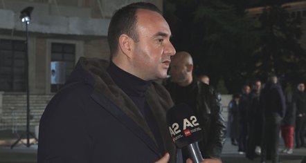 “Gjithçka për të rrëzuar këtë qeveri”, Balliu apel shqiptarëve: Kemi nevojë për njëri-tjetrin