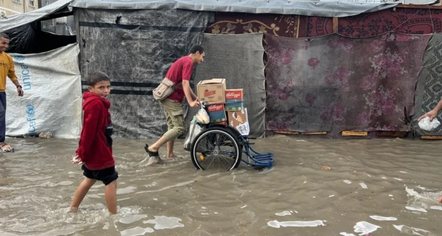 Palestinezët përballen me përmbytje masive