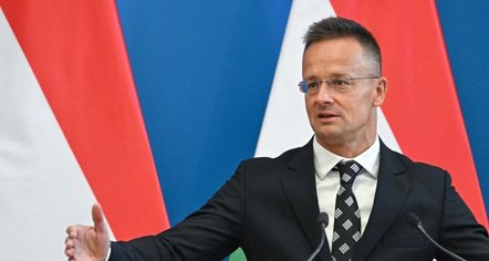 Hungaria thotë se do ta ndihmojë Serbinë me furnizime me naftë 