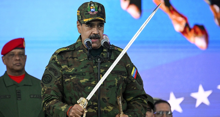 Me shpatën e Bolivarit në duar, Maduro i dërgon mesazh SHBA-së: Do të mbrojmë çdo centimetër tokë