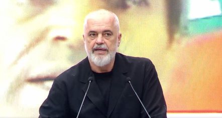 Rama në Korçë i kujton Berishës dhunën e vitit 1996: 30 vite më pas, PS e afroi Shqipërinë me BE