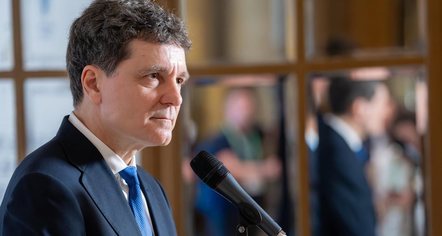 Droni i Moskës goditi pallatin e banuar, Rumania drejt dëbimit të ambasadorit rus?