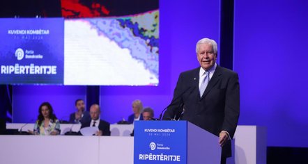 Ish-kongresmeni amerikan mesazh në kuvendin e PD: E rrëzuam tiraninë një herë, do ta rrëzojmë sërish