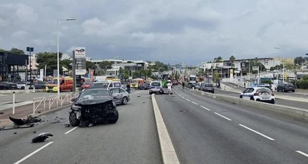 Aksident masiv në Francë, kamioni del jashtë kontrollit dhe përplaset me 23 automjete, 37 të plagosur