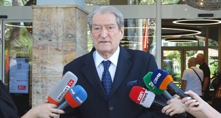 A ndatë ndonjë shqetësim në takimin me Metën? Berisha: Burgosja politike, farsë e montuar me porosi të Ramës
