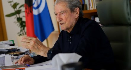 “Turpi i shekullit, turpi i dheu”, Berisha: Rama të largohet menjëherë dhe të dëgjojë zërin e qytetarëve 