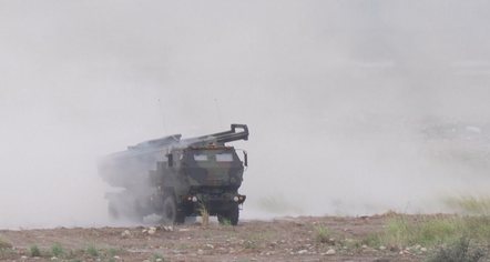 Lëshohen raketa amerikane, Tajvani i tregon forcën Kinës, stërvitje mbrojtëse në ishull