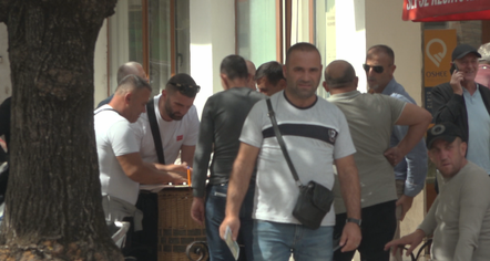“Ata na mbajnë gjallë”, emigrantët dërguan pranë familjeve 274 milionë në tre muajt e parë të vitit