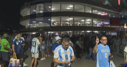 Botërori, stadiumet nuk mbushen, çmimet e biletave deri në 8 mijë dollarë