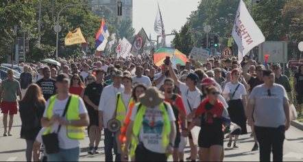 2 vite nga tragjedia në Novi Sad, mijëra protestues kundër Aleksandër Vuçiç