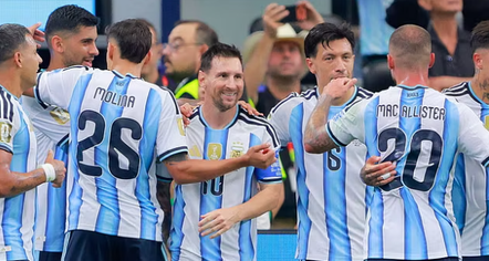 Askush si Messi në Kupën e Botës. Dygolësh Austrisë, rekord dhe Argjentina kalon grupin