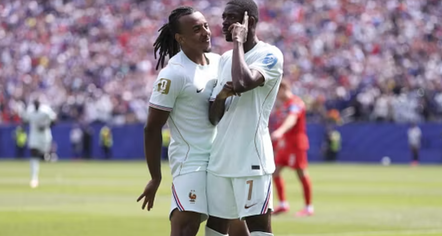Pritej sfida Haaland-Mbappé, por protagonist bëhet Dembélé 