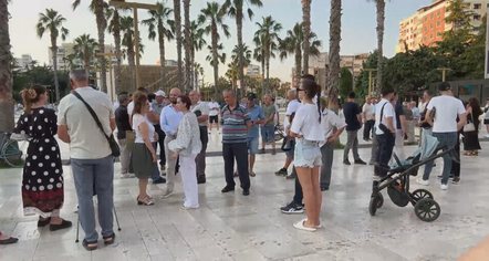 Parkimet me pagesë në Durrës, qytetarët protestojnë për rritjen e kostove