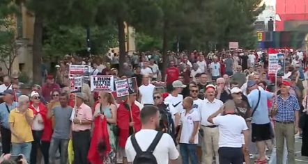Protesta para Kryeministrisë, policia nis procedim penal ndaj 31 personave