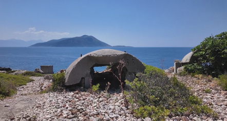 Parajsa mbi mina, nga historia ushtarake tek projekti luksoz, çfarë fsheh Sazani?