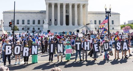 “Kush lind në SHBA, është shtetas amerikan”, Gjykata Supreme rrëzon Trump