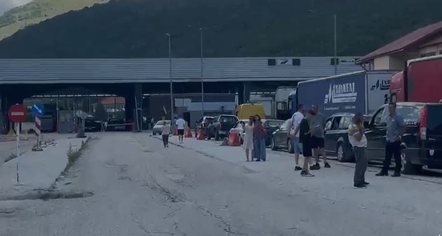 Radhët në Kapshticë, reagon Ambasada Shqiptare në Athinë