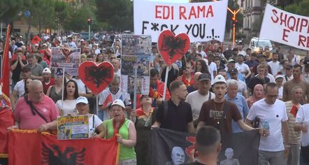 Rama me pensionistët, flet për protestën dhe investimet që i duhen turizmit