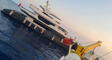 Pas një defekti në motor, rimorkiohet në Portin e Durrësit jahti “Infinity Nine”
