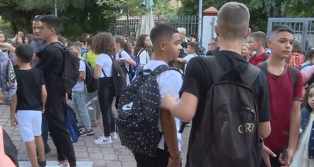 Shkolla nis më 14 shtator, kurrikula të reja, shtohen psikologët dhe oficerët e sigurisë
