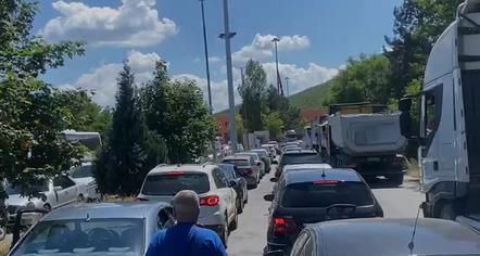 Radhë kilometrike në Qafë-Thanë