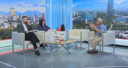 Thirrja e gjinekologut: Mos përdorni buzëkuq e parfume