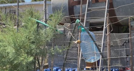 Ankesa e banorëve: Në panaja vjen ujë me pikatore dhe i ndotur