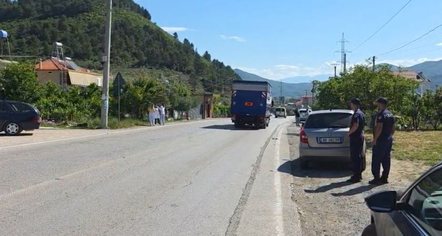 Aksident i rëndë në aksin Elbasan-Librazhd, humb jetën 19-vjeçari