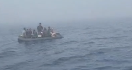Rrezikuan të mbyteshin, Policia: Të 11 emigrantët janë në gjendje të mirë 