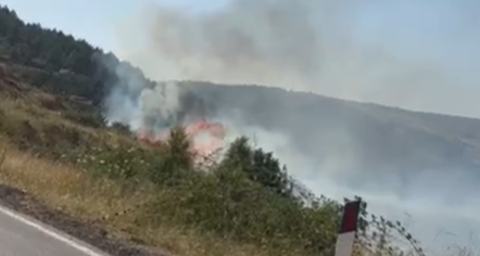 Zjarr në Gjonomadh të Korçës, 4-5 vatra aktive