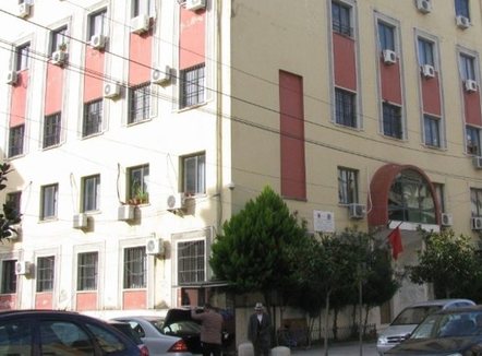 “Skema e abuzimit e hershme”, kallëzimi i bashkëshortit të Elisabeta Matajt ngre dyshime edhe për fondet e tërmetit 