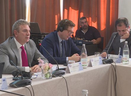 A do t’i shuaje, Venecia dyshimet? PS-PD, pro reformës në parim, kundër nen për nen