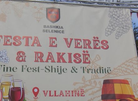 Festa e verës dhe e rakisë, në Vllahinë të Selenicës mbahet panairi i prodhimeve vendore