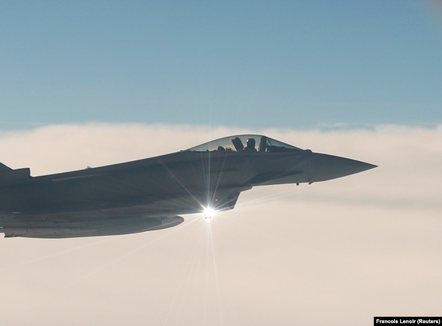 Turqia nënshkruan marrëveshje me Britaninë për blerjen e 20 avionëve luftarakë