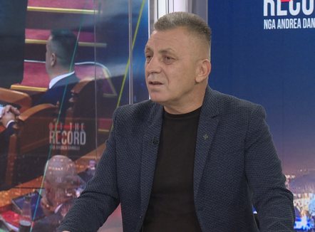 “Asnjë deputet i PS nuk pyeti për Gërdecin e 21 Janarin”, gazetari: Seanca me Dumanin “show” politik