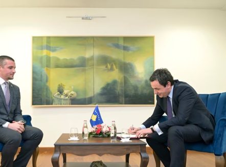 Kurti liron nga detyra zëvendësministrin e Zhvillimit Rajonal, Elldin Uglari