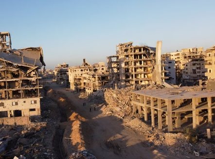 Avionët izraelitë bombardojnë Gazën pasi Netanyahu urdhëroi sulme të fuqishme