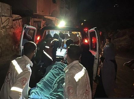 Izraeli vret 65 civilë në Gaza, Trump insiston se armëpushimi qëndron