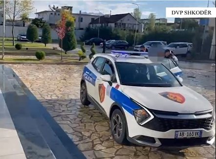 Kishte mbjellë drogë në tokën e familjes, kapet i kërkuari