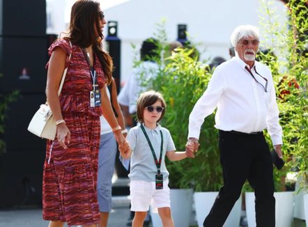 Vajza e madhe 70 vjeç, djali i vogël 5 vjeç! Jeta e bosit legjendar të Formula 1