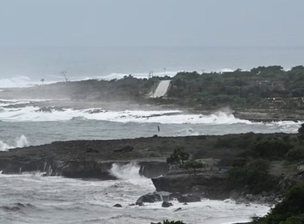 Pas shkatërrimeve në Xhamajkë, uragani Melissa godet Kubën