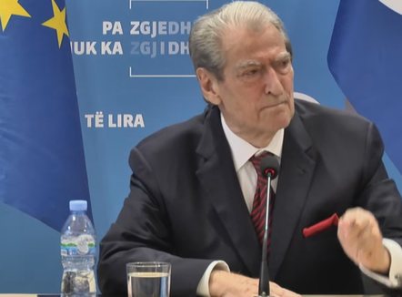 Berisha vijon sulmet ndaj Dumanit: Merr 5 milionë euro për të mbyllur dosjet