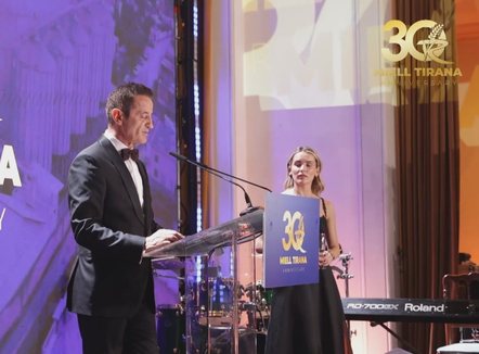 Miell Tirana feston 30 vite sukses, cilësi dhe traditë shqiptare