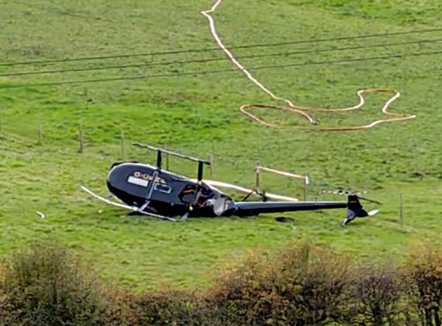 Rrëzohet helikopteri në Mbretërinë e Bashkuar, një i vdekur dhe 3 të plagosur