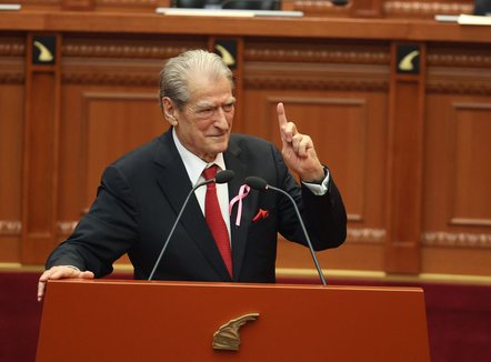 “Drejtësi e munguar!” Berisha: Shqiptarët presin 16 vite për një proces gjyqësor, kjo ka pasojë vetëgjyqësinë